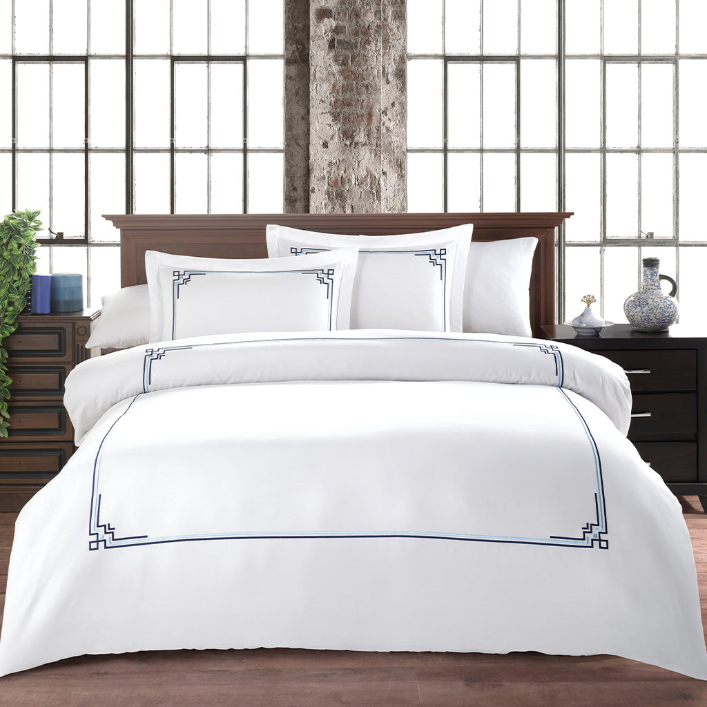 Elegant Queen/King Size Cotton Bed Linen Set in White-Blue Color with Matching Pillowcases